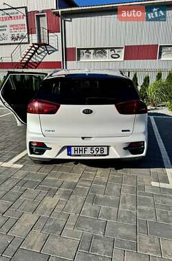 Позашляховик / Кросовер Kia Niro 2021 в 