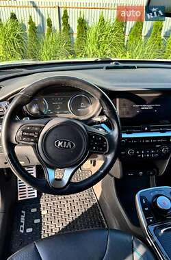 Позашляховик / Кросовер Kia Niro 2021 в 