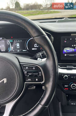 Позашляховик / Кросовер Kia Niro 2021 в 