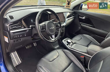 Позашляховик / Кросовер Kia Niro 2021 в 
