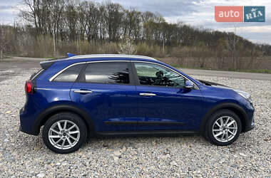 Позашляховик / Кросовер Kia Niro 2021 в 