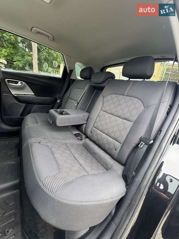 Внедорожник / Кроссовер Kia Niro 2018 в Киеве