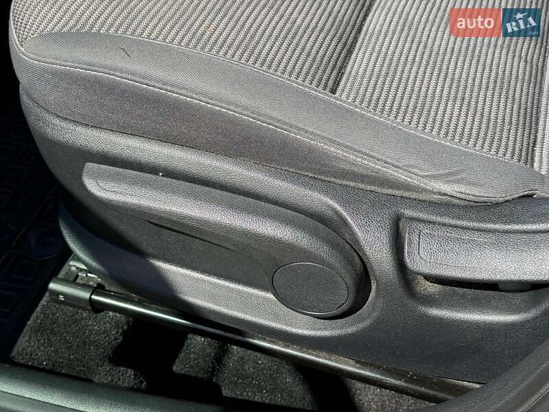 Внедорожник / Кроссовер Kia Niro 2017 в Виннице