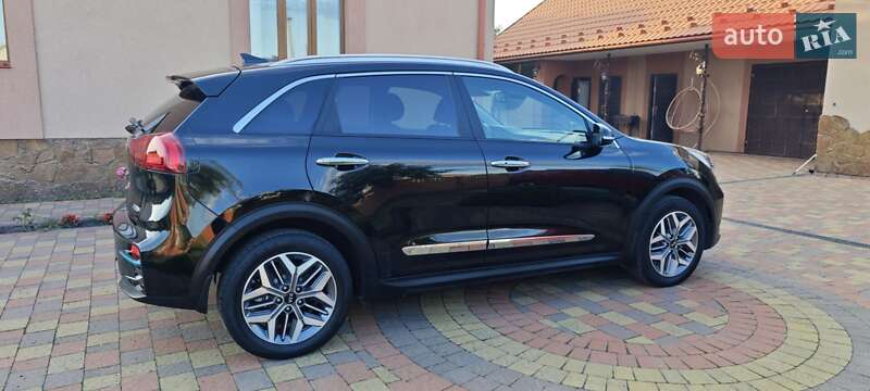 Внедорожник / Кроссовер Kia Niro 2021 в Радивилове