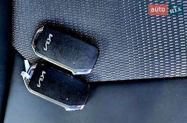 Внедорожник / Кроссовер Kia Niro 2024 в 