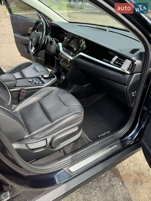 Внедорожник / Кроссовер Kia Niro 2020 в Черновцах