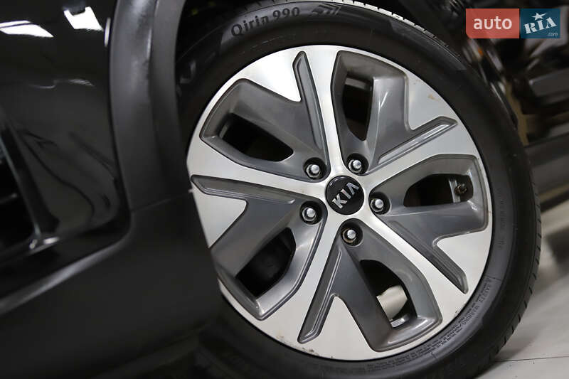 Позашляховик / Кросовер Kia Niro 2022 в Дрогобичі