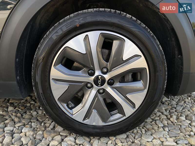Внедорожник / Кроссовер Kia Niro 2021 в Львове