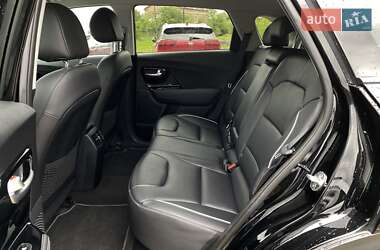 Позашляховик / Кросовер Kia Niro 2021 в 