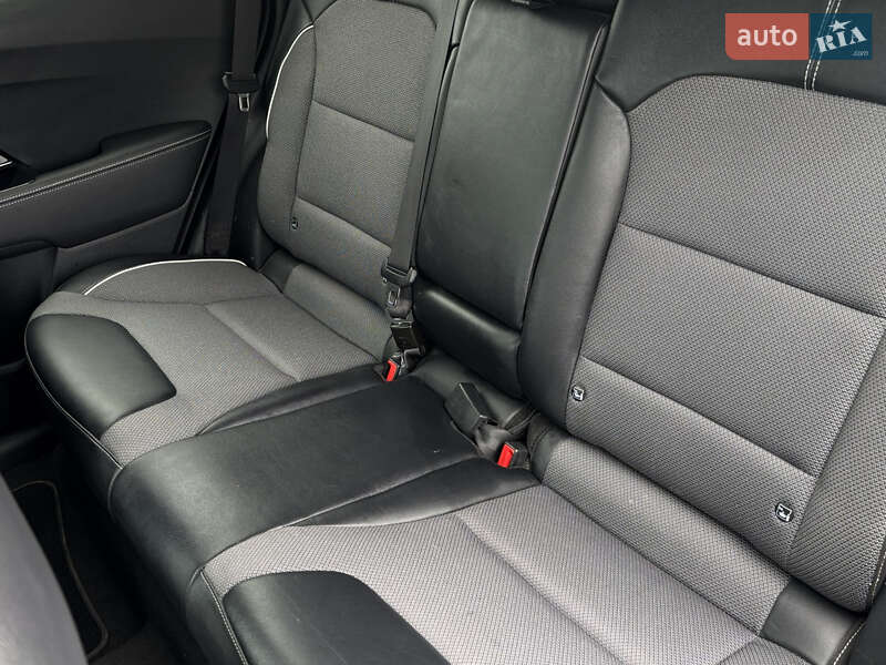Позашляховик / Кросовер Kia Niro 2021 в Львові фото 23 Позашляховик / Кросовер Kia Niro 2021 в Львові