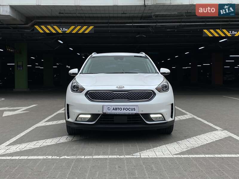 Позашляховик / Кросовер Kia Niro 2017 в Києві