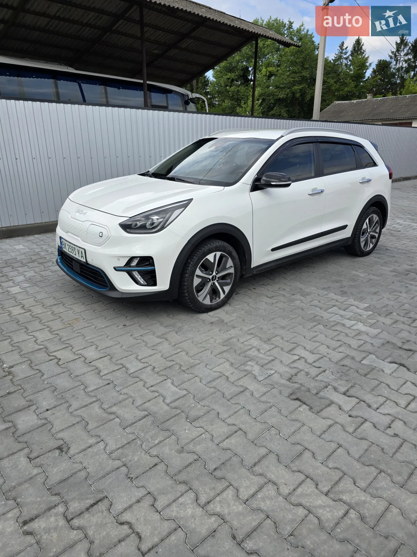 2022 Kia Niro - фото 1
