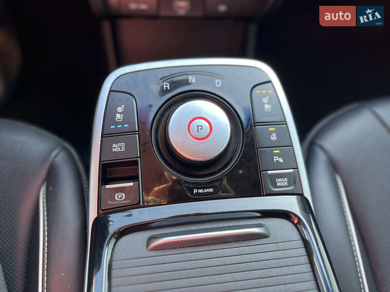 Внедорожник / Кроссовер Kia Niro 2019 в Тернополе