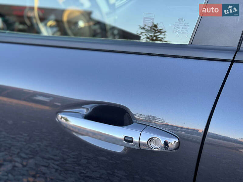 Внедорожник / Кроссовер Kia Niro 2019 в Нетешине