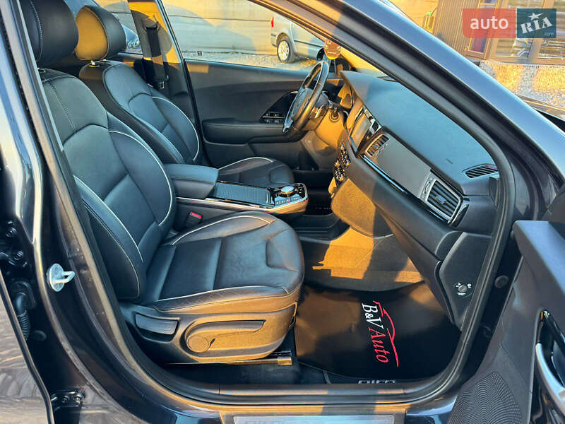 Внедорожник / Кроссовер Kia Niro 2019 в Нетешине