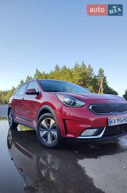 Внедорожник / Кроссовер Kia Niro 2017 в Черкассах