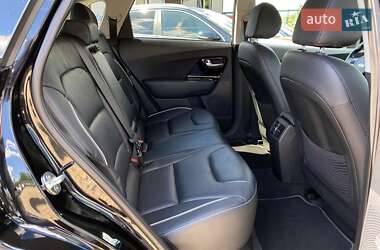 Внедорожник / Кроссовер Kia Niro 2021 в 