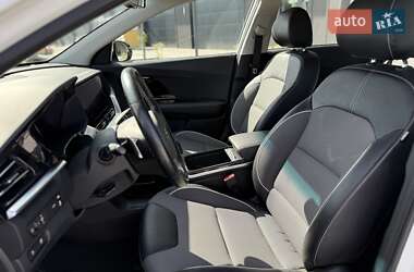 Позашляховик / Кросовер Kia Niro 2021 в 