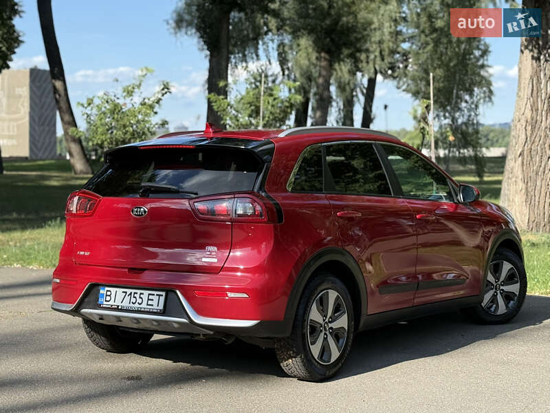 Внедорожник / Кроссовер Kia Niro 2017 в Киеве