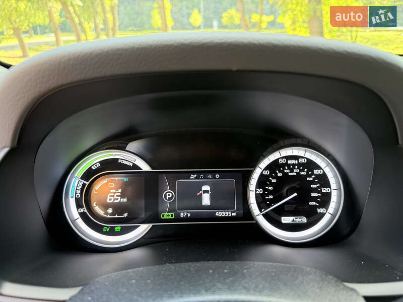 Внедорожник / Кроссовер Kia Niro 2017 в Киеве