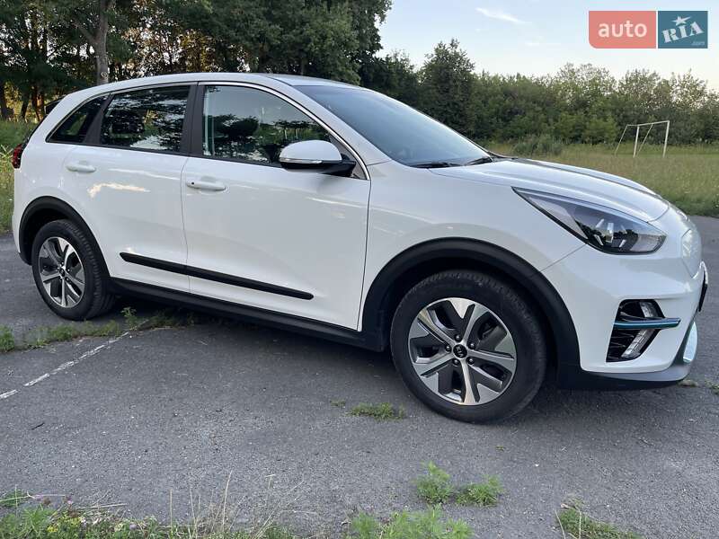 Внедорожник / Кроссовер Kia Niro 2021 в 