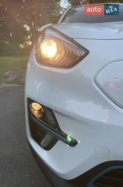 Внедорожник / Кроссовер Kia Niro 2021 в 