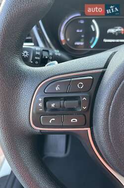 Внедорожник / Кроссовер Kia Niro 2021 в 
