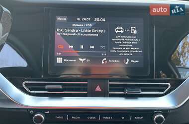 Внедорожник / Кроссовер Kia Niro 2021 в 