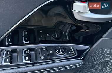 Внедорожник / Кроссовер Kia Niro 2020 в 