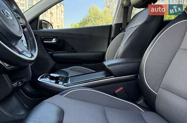 Внедорожник / Кроссовер Kia Niro 2020 в 