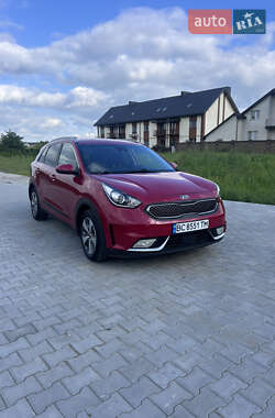Внедорожник / Кроссовер Kia Niro 2017 в Золочеве