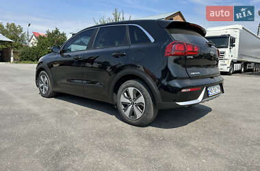 Внедорожник / Кроссовер Kia Niro 2017 в 