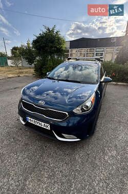 Внедорожник / Кроссовер Kia Niro 2017 в Белгороде-Днестровском