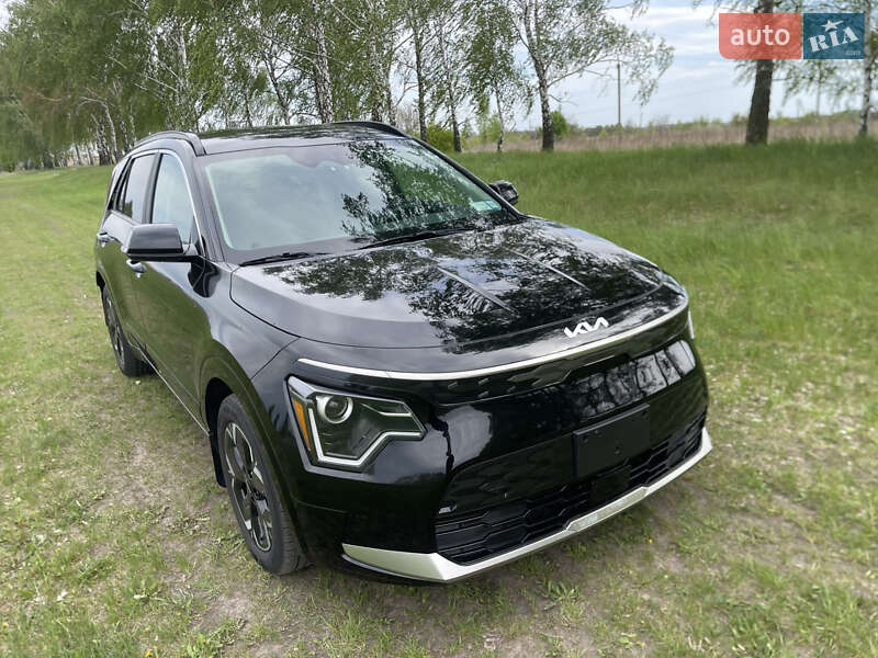 Позашляховик / Кросовер Kia Niro 2023 в Переяславі
