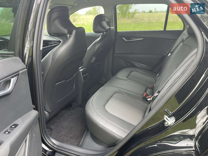 Позашляховик / Кросовер Kia Niro 2023 в Переяславі