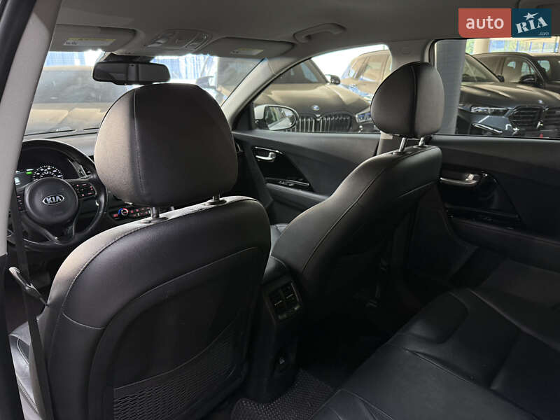 Позашляховик / Кросовер Kia Niro 2017 в Одесі фото 23 Позашляховик / Кросовер Kia Niro 2017 в Одесі