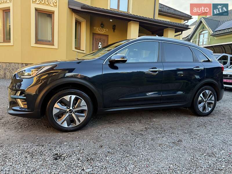 Позашляховик / Кросовер Kia Niro 2020 в Львові