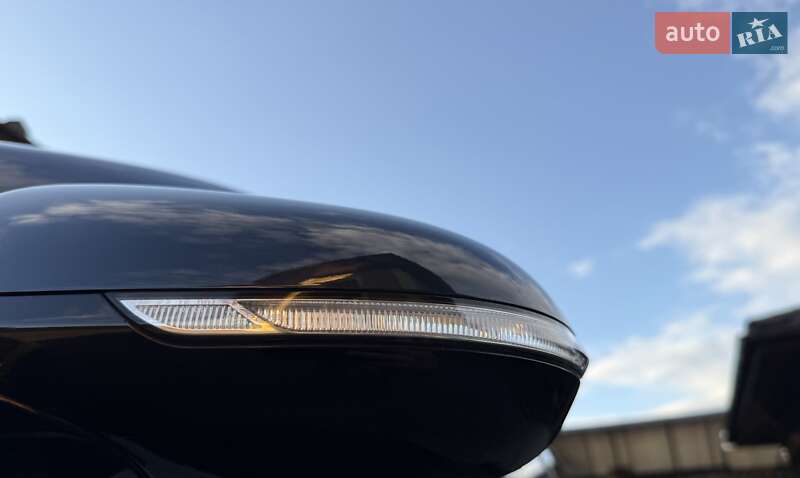 Позашляховик / Кросовер Kia Niro 2020 в Львові