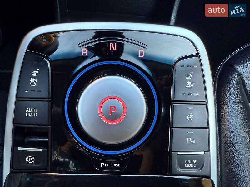 Позашляховик / Кросовер Kia Niro 2020 в Львові