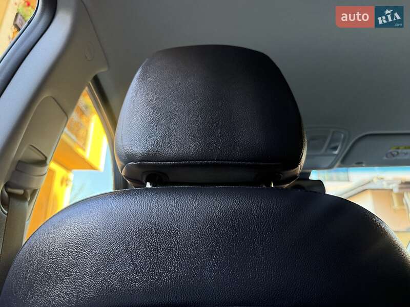 Позашляховик / Кросовер Kia Niro 2020 в Львові