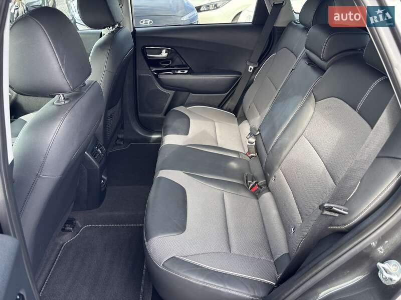 Внедорожник / Кроссовер Kia Niro 2021 в Львове