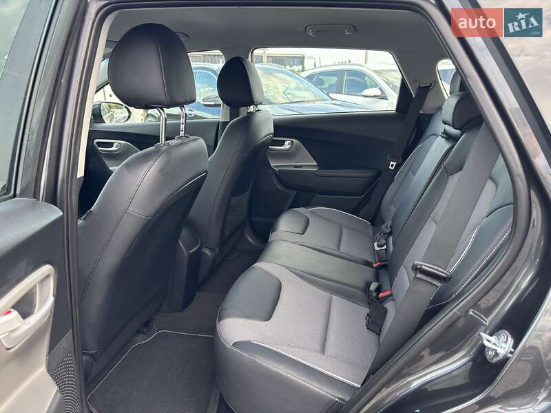 Позашляховик / Кросовер Kia Niro 2020 в Львові