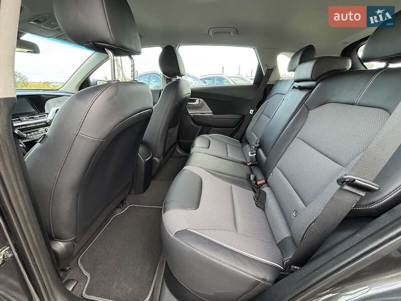 Позашляховик / Кросовер Kia Niro 2020 в Львові