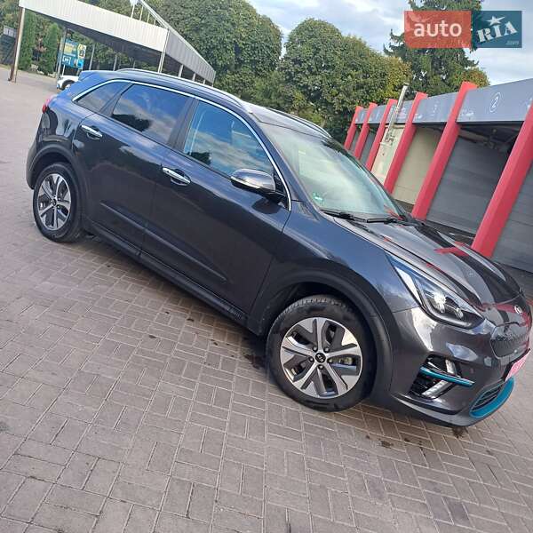 Внедорожник / Кроссовер Kia Niro 2020 в Дубно