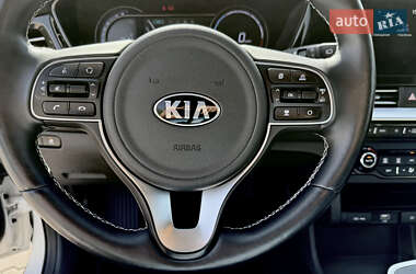 Внедорожник / Кроссовер Kia Niro 2020 в 