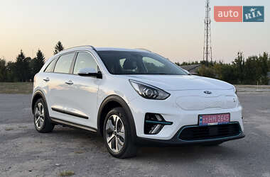 Внедорожник / Кроссовер Kia Niro 2020 в Новой Ушице