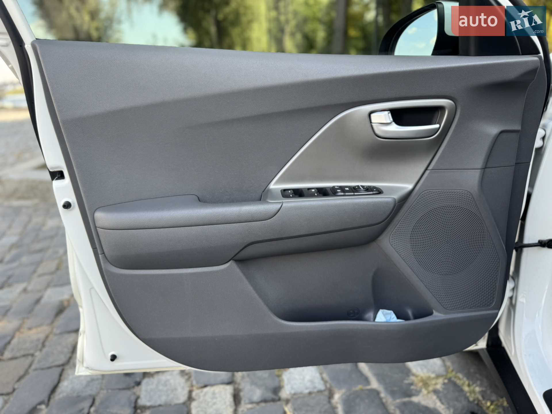 2017 Kia Niro - мініатюра 29