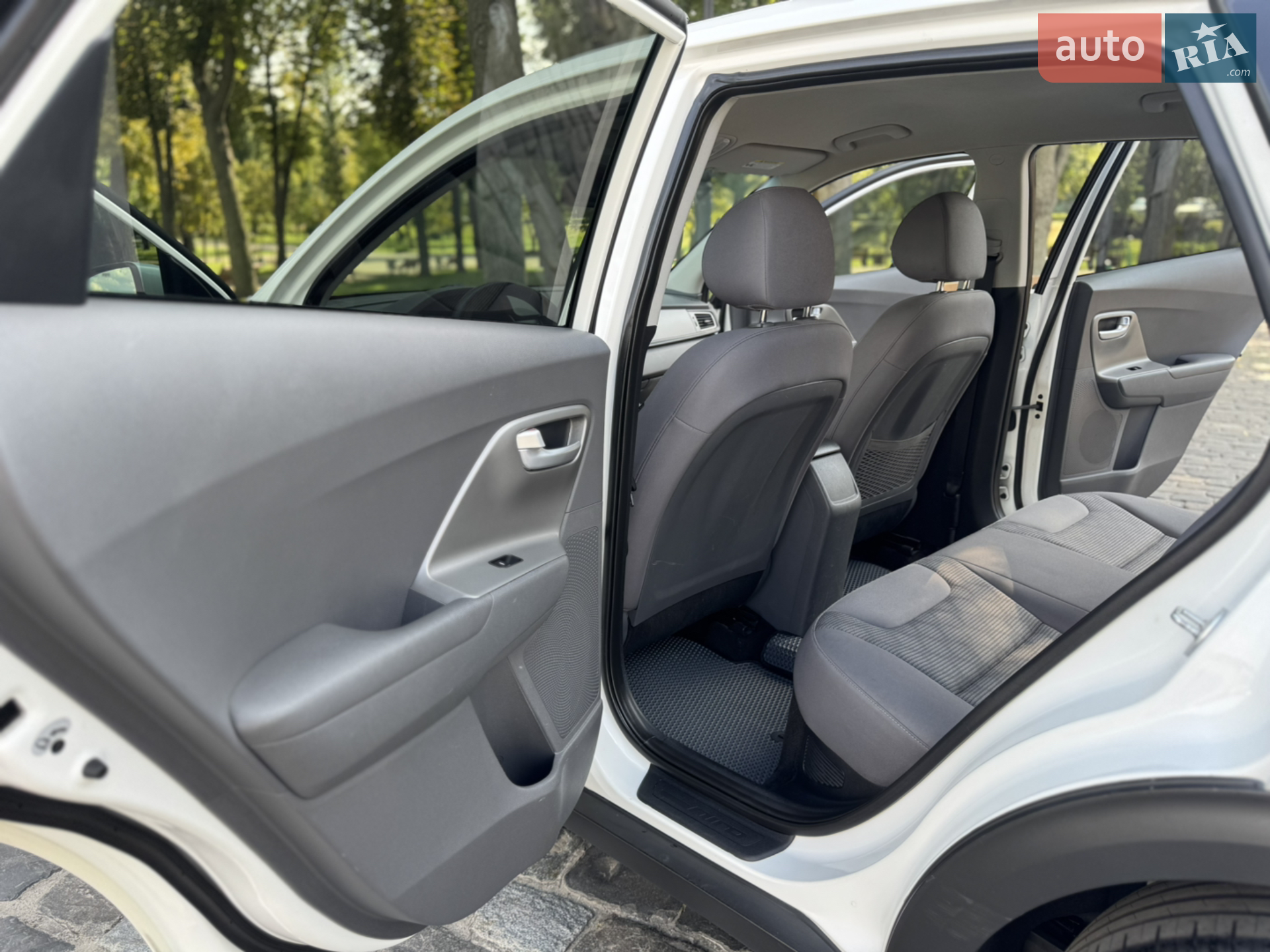 2017 Kia Niro - мініатюра 49