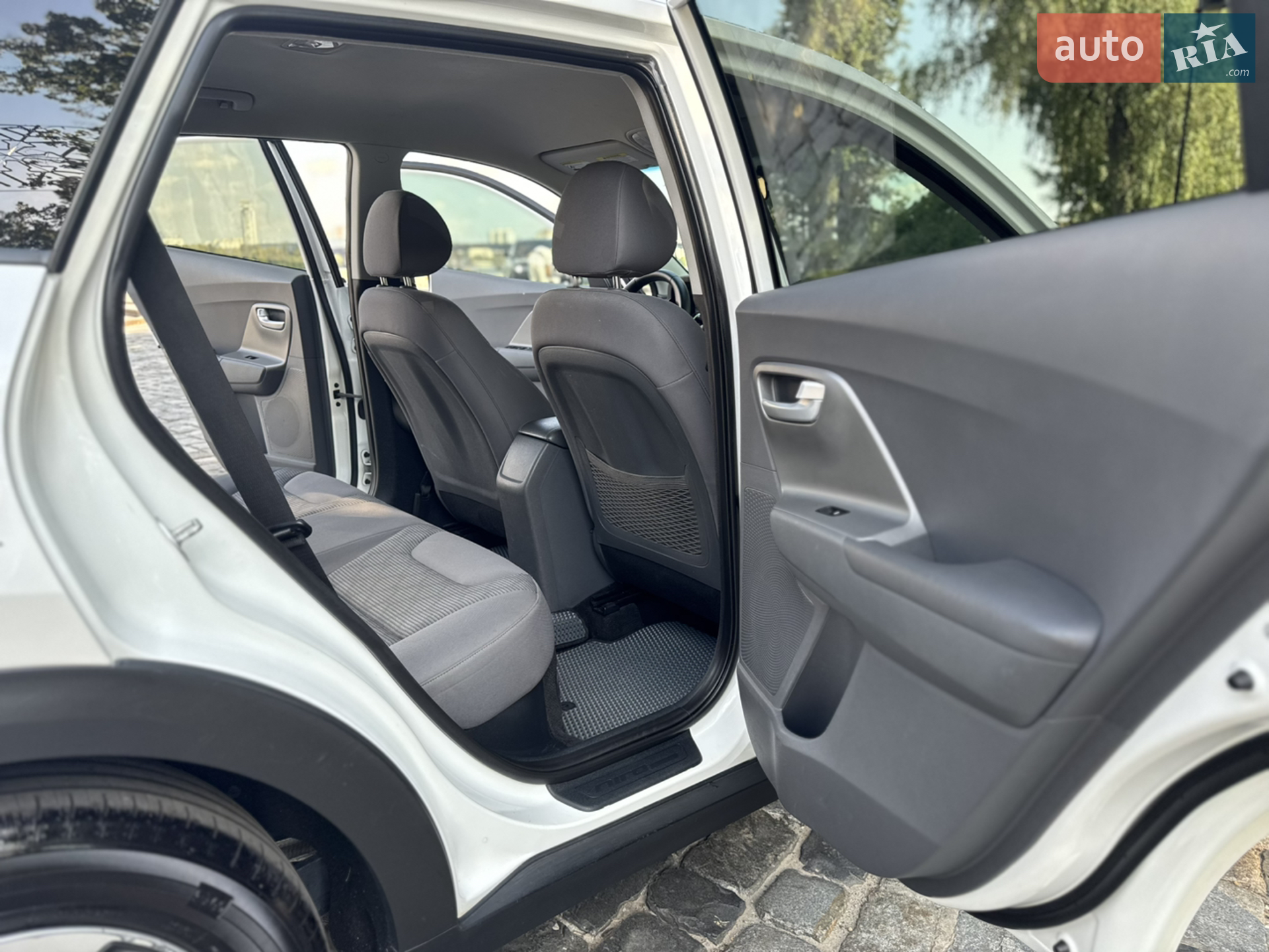 2017 Kia Niro - мініатюра 54
