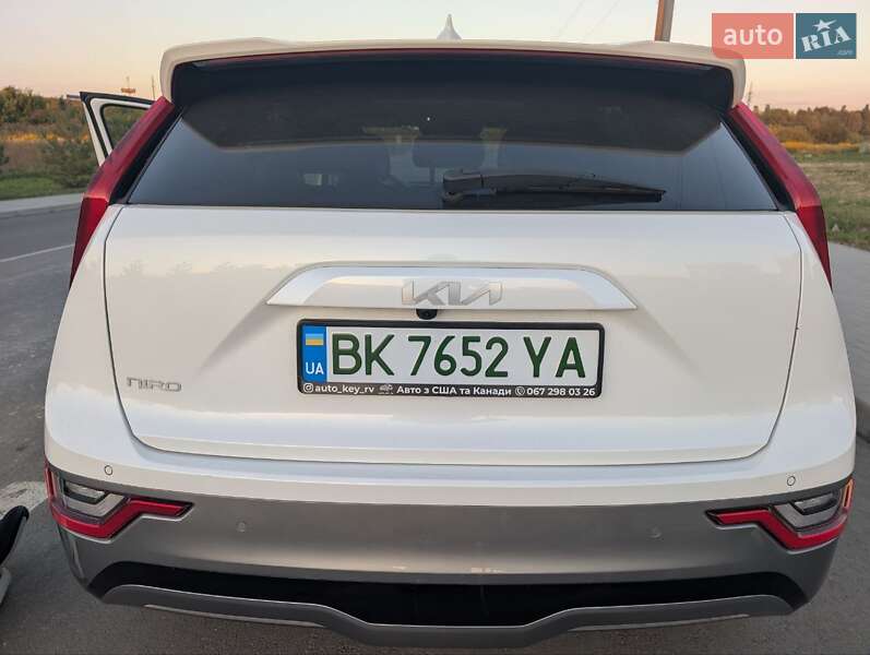 Внедорожник / Кроссовер Kia Niro 2023 в Ровно